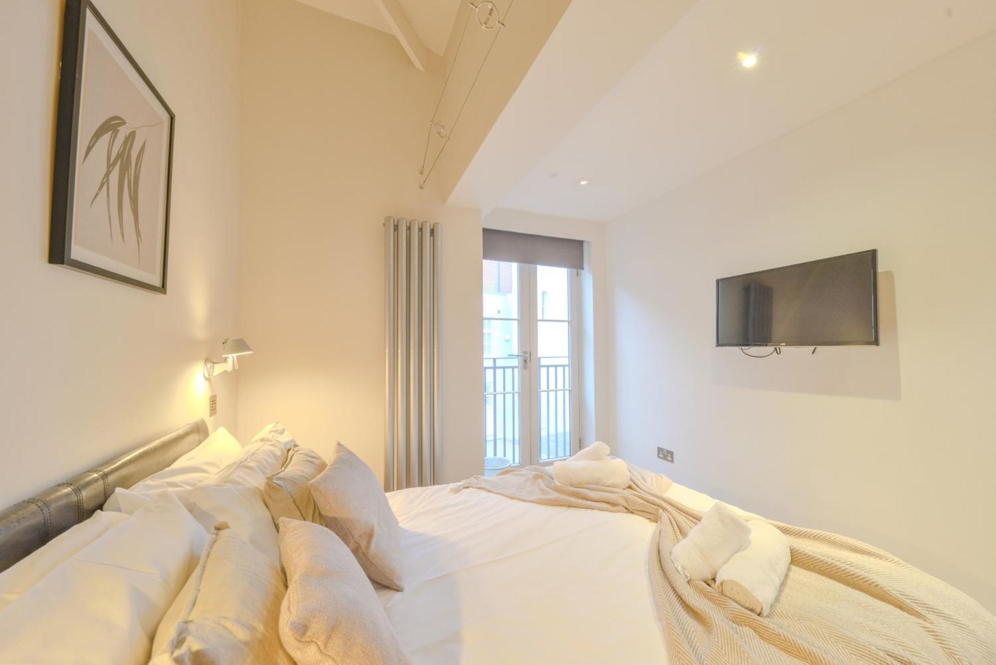 Central Two Bedroom Apartments St Albans By Central Stays Short Lets & Serviced Accommodation With Free Parking Kamer foto