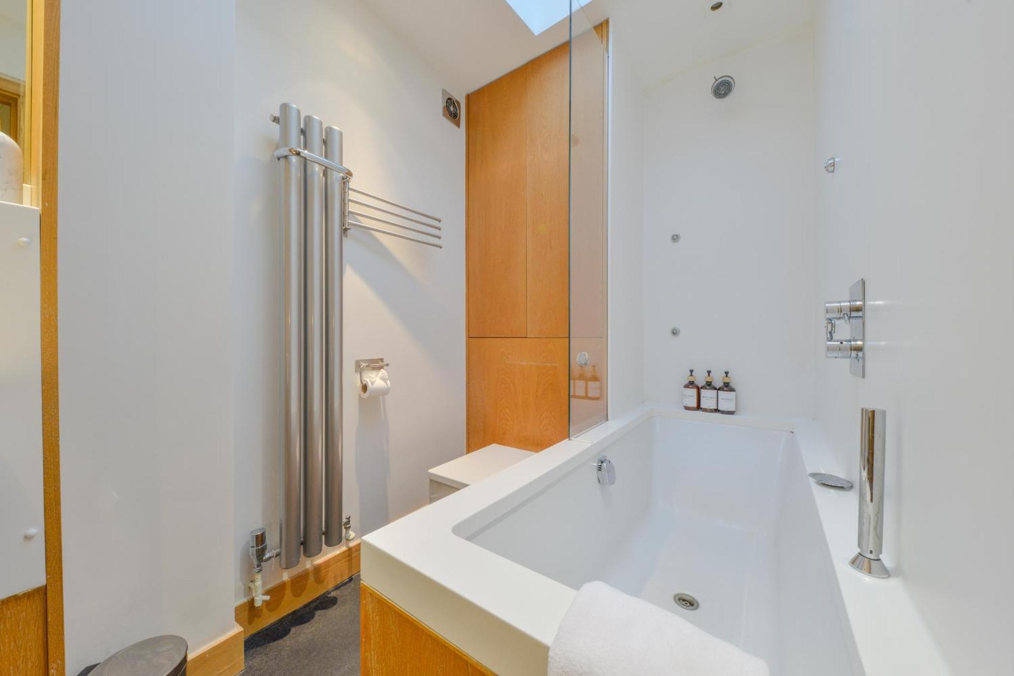 Central Two Bedroom Apartments St Albans By Central Stays Short Lets & Serviced Accommodation With Free Parking Kamer foto