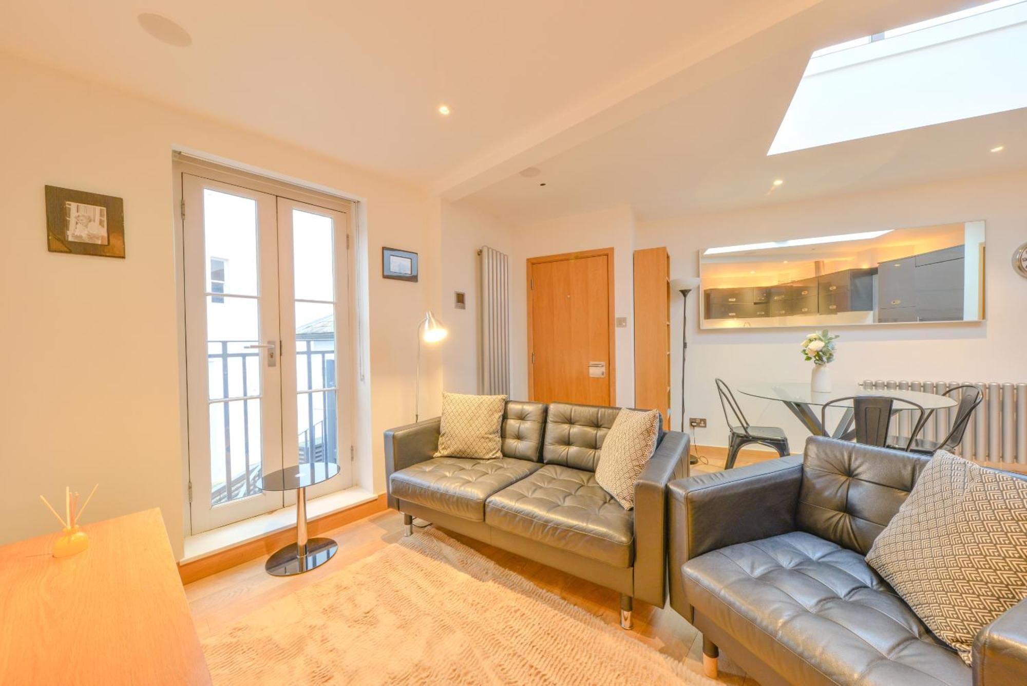 Central Two Bedroom Apartments St Albans By Central Stays Short Lets & Serviced Accommodation With Free Parking Kamer foto
